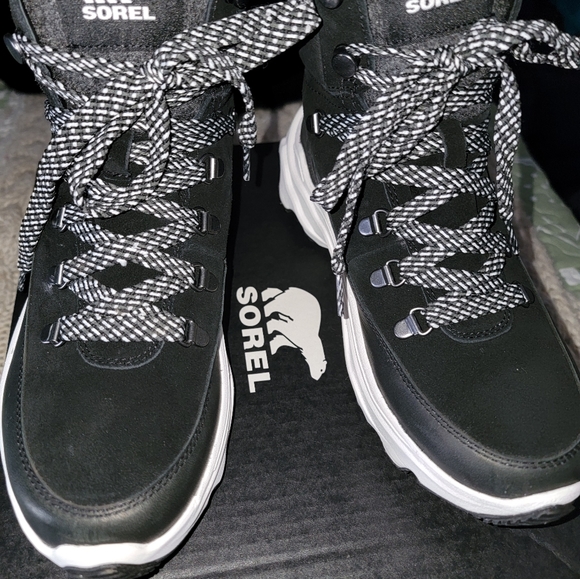 Womens Sorel boot sneaker - Picture 2 of 6